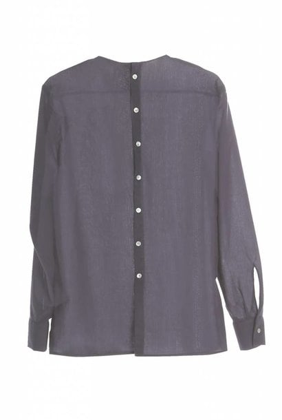 Long sleeve shirt with back detail