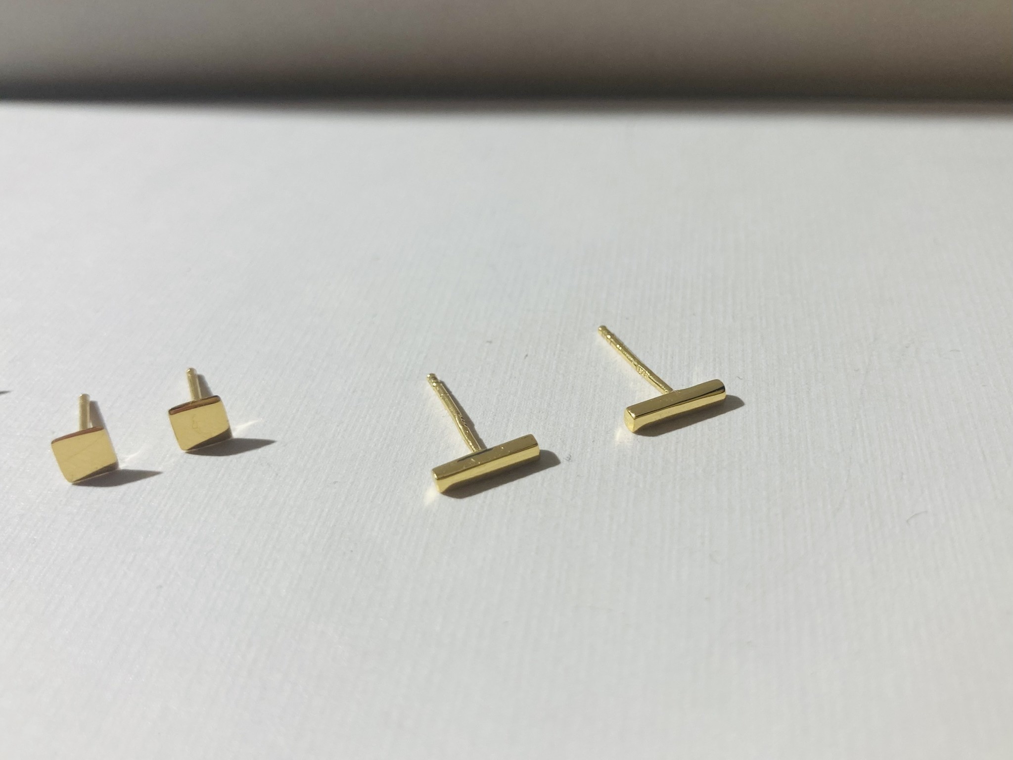 Delicate stud earrings in the form of 925 sterling silver - goldDelicate stud earrings in the form of 925 sterling silver - gold-3