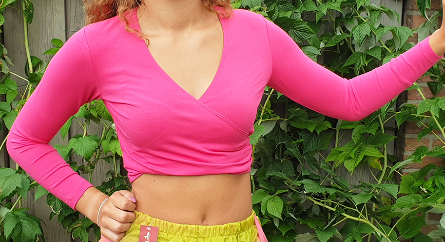 Crop top / wrap top in fuchsia