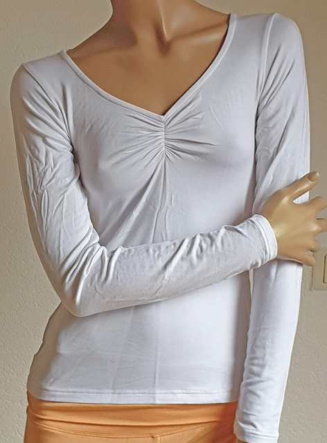 Yoga shirt long sleeve white