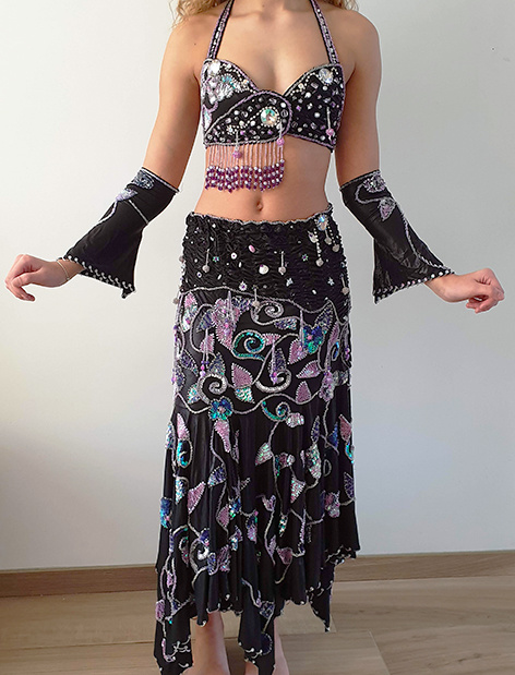 Bellydance bra Dalal in gold- beautifully beaded with sequins and