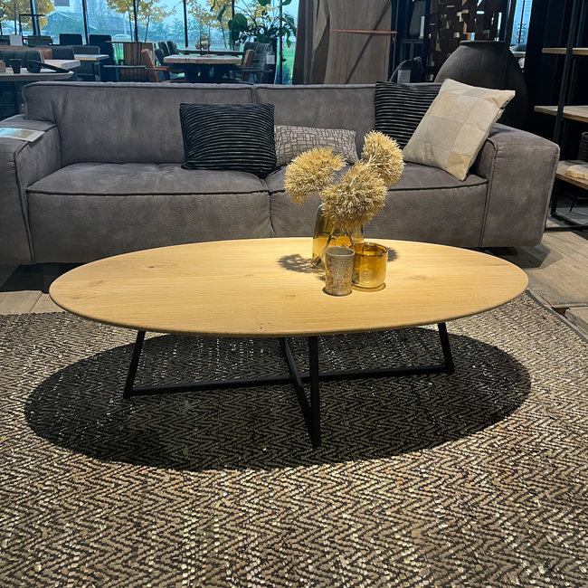 Ovale salontafel met dubbel kruis frame