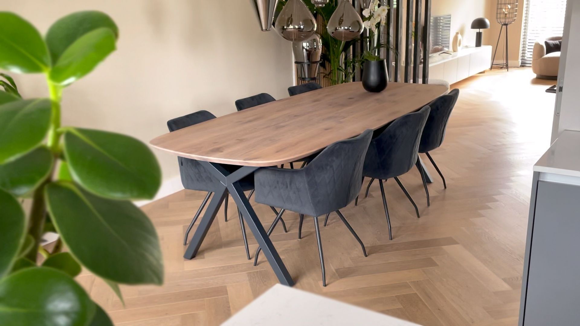 Eettafel Deens ovaal - Firma Hout & Staal