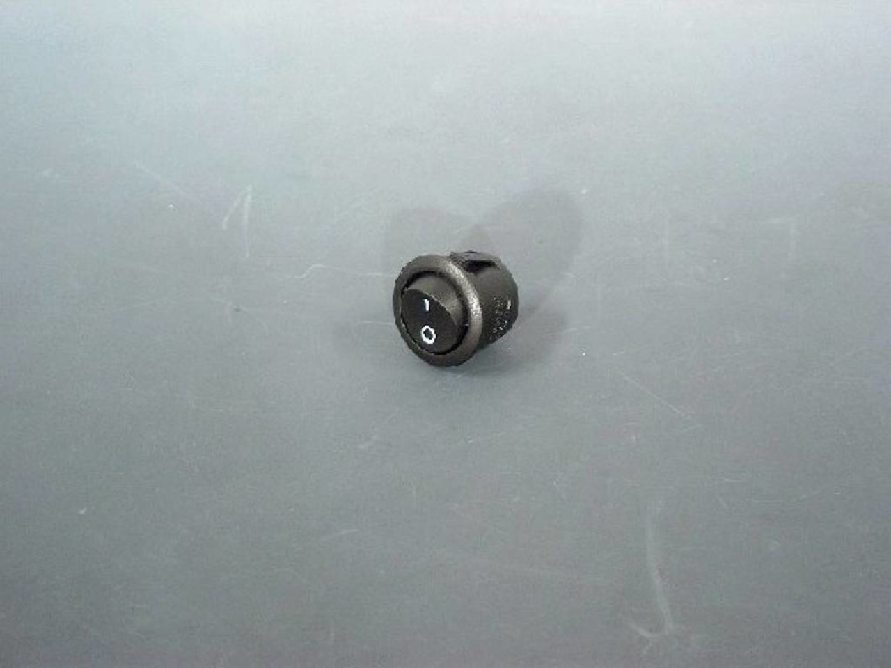 Hapro Toggle switch round black