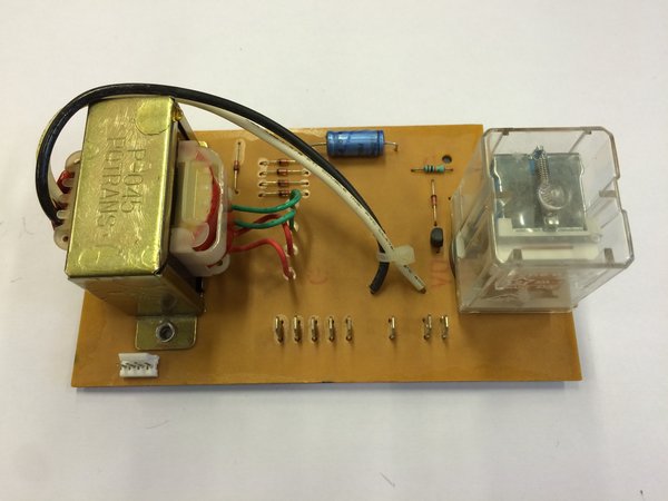 Philips Schaltplatine HP3701 & HB846 bis HB875 (gebraucht) Philips Schaltplatine HP3701 & HB846 bis HB875 (gebraucht)