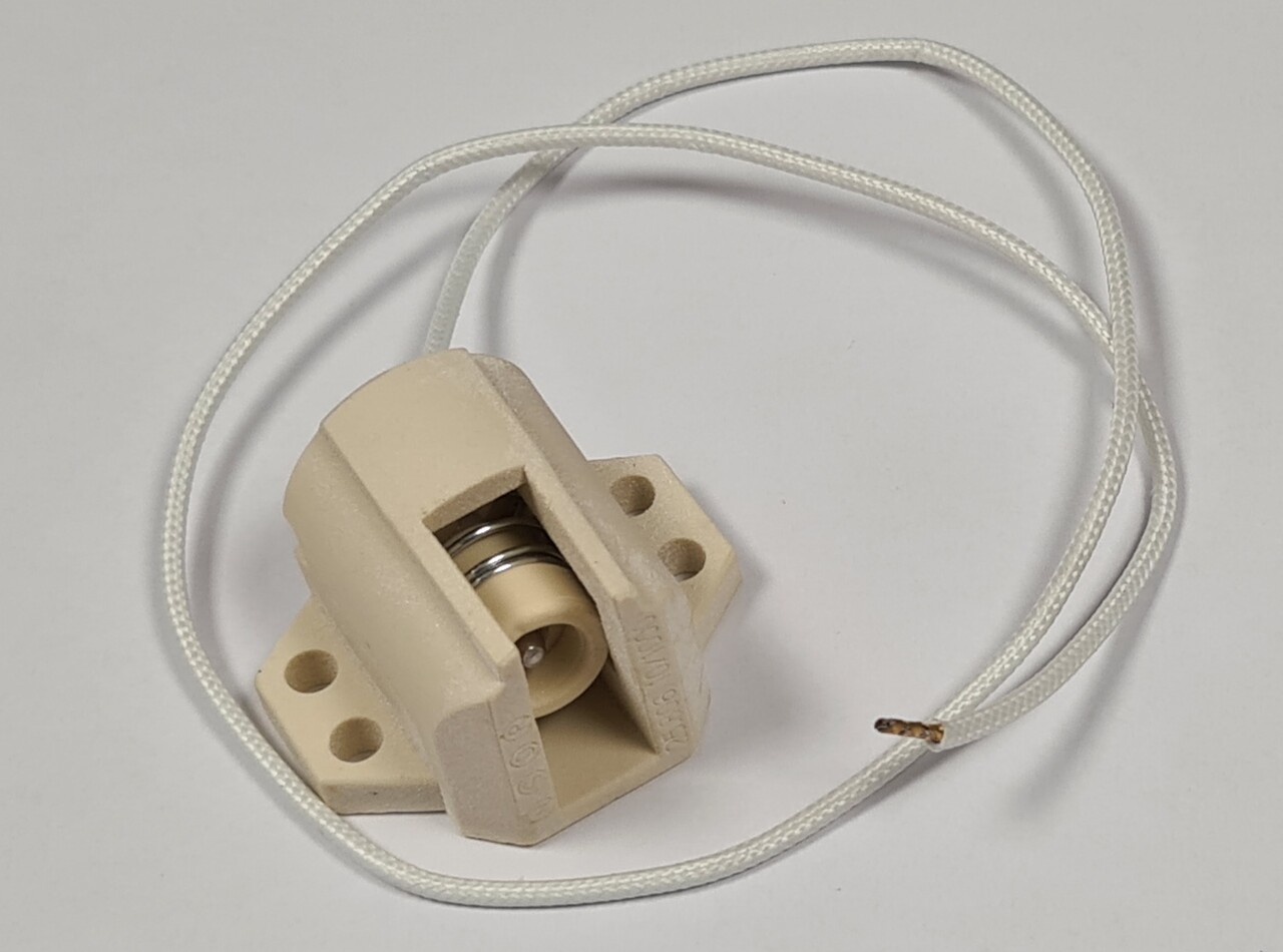 Vossloh-Schwabe Ceramic socket R7s for Sunvision with face tanning Vossloh-Schwabe Ceramic socket R7s for Sunvision with face tanning