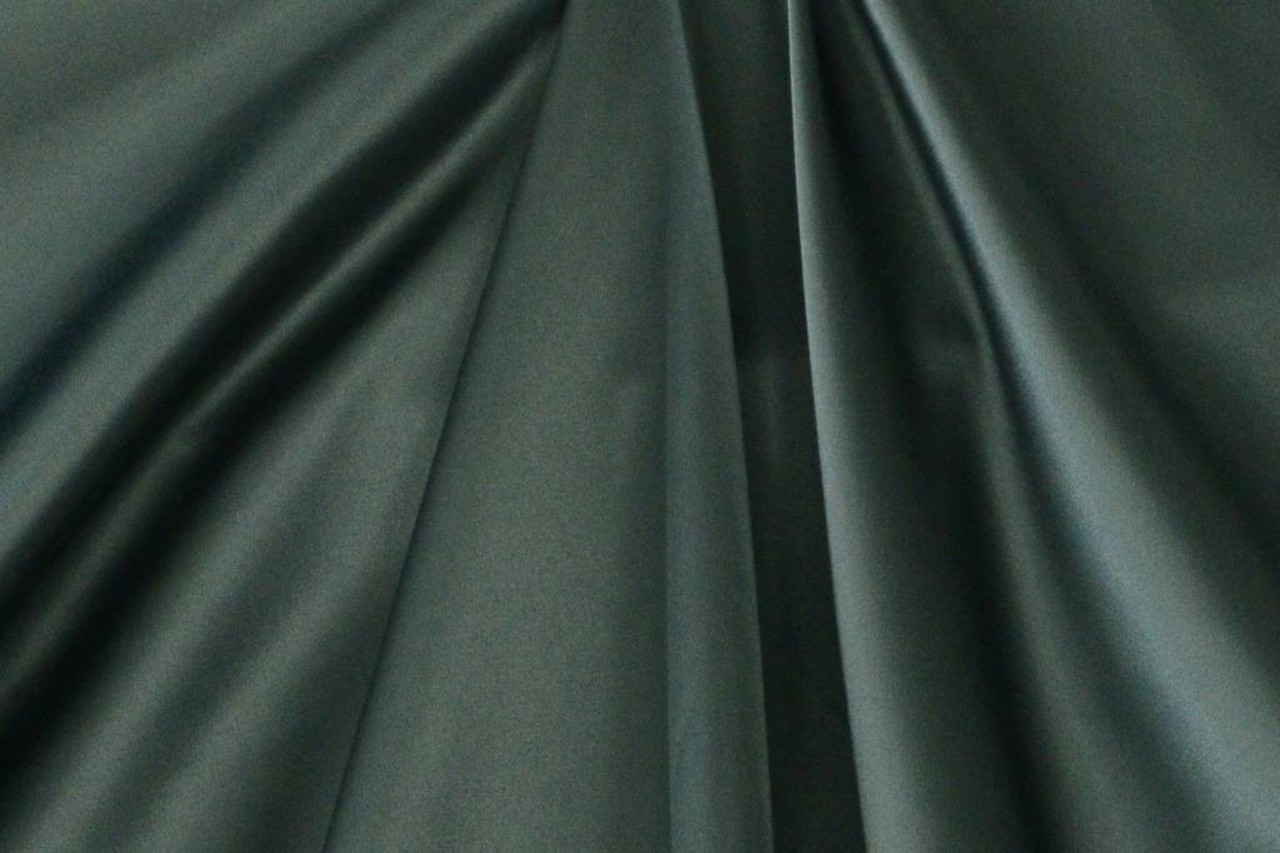 Coton brillant Uni S23 - vert foncé Coton brillant Uni S23 - vert foncé