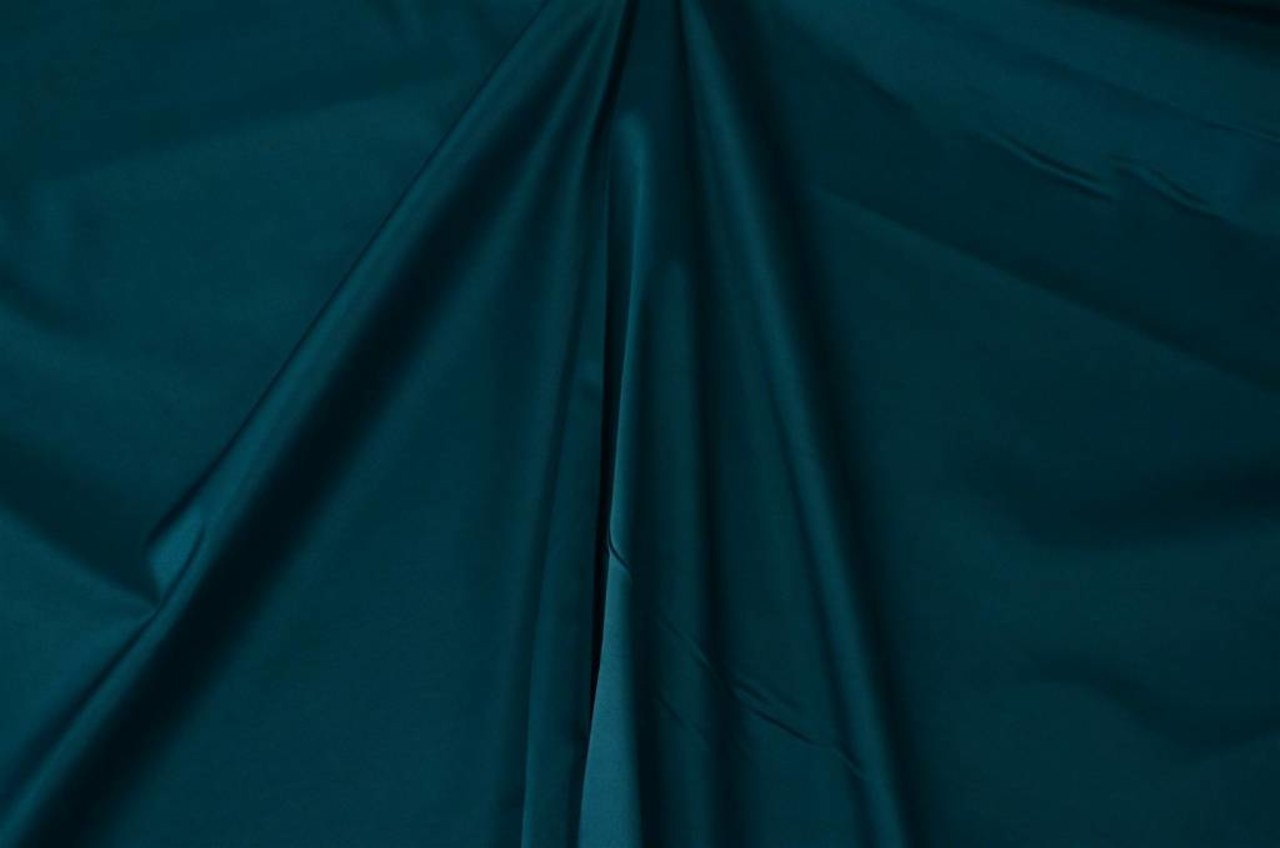 Glänzende Baumwolle Uni S03 - Benzin Glänzende Baumwolle Uni S03 - Benzin