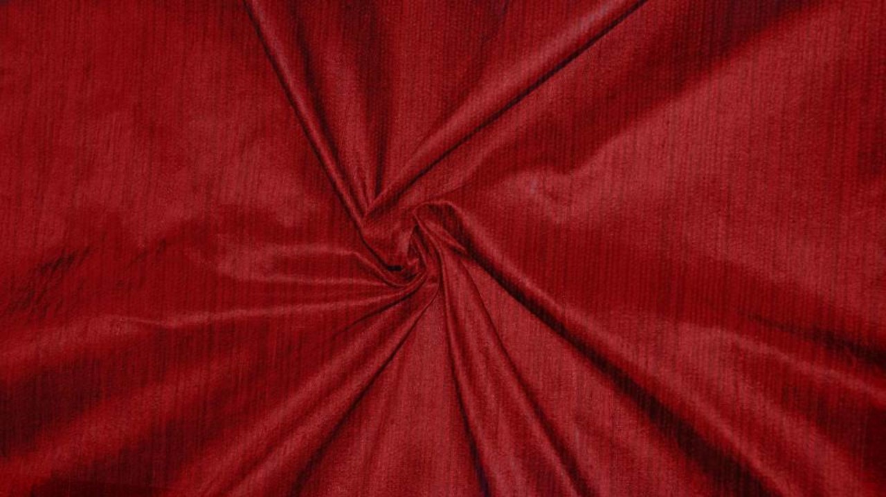 Dupion Silk D36 - rouge foncé avec noir Dupion Silk D36 - rouge foncé avec noir