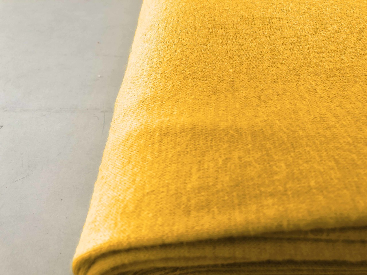 Heavy Wool HW05 - yellow Heavy Wool HW05 - yellow