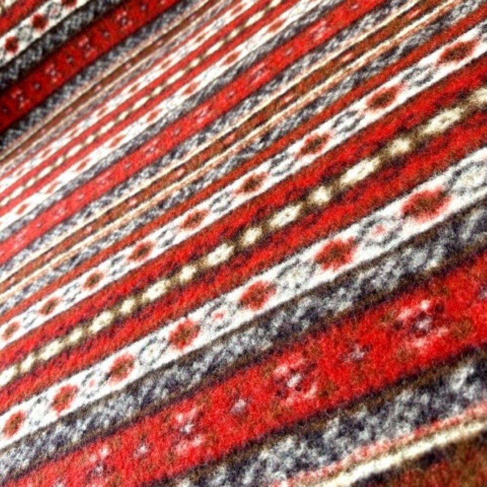 Design aus gekochter Wolle W199