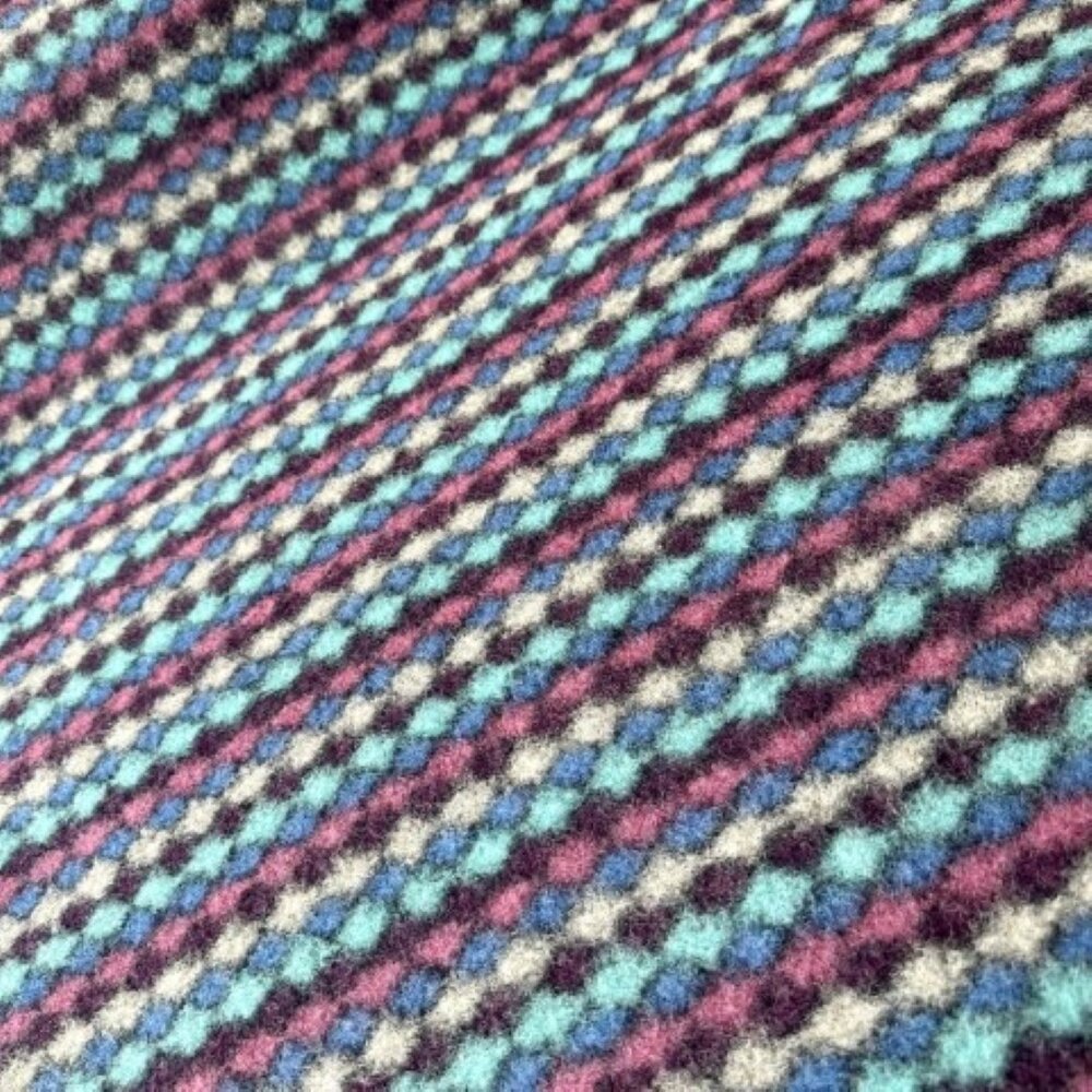 Design aus gekochter Wolle W204 Design aus gekochter Wolle W204