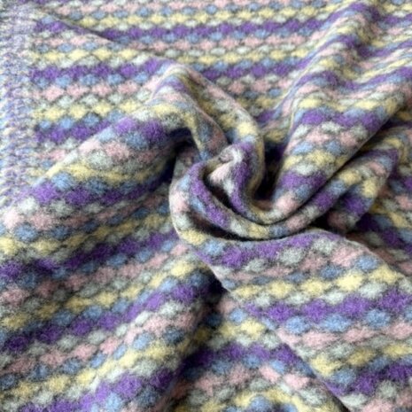 Design aus gekochter Wolle W205 Design aus gekochter Wolle W205