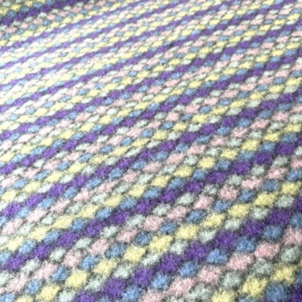 Design aus gekochter Wolle W205 Design aus gekochter Wolle W205