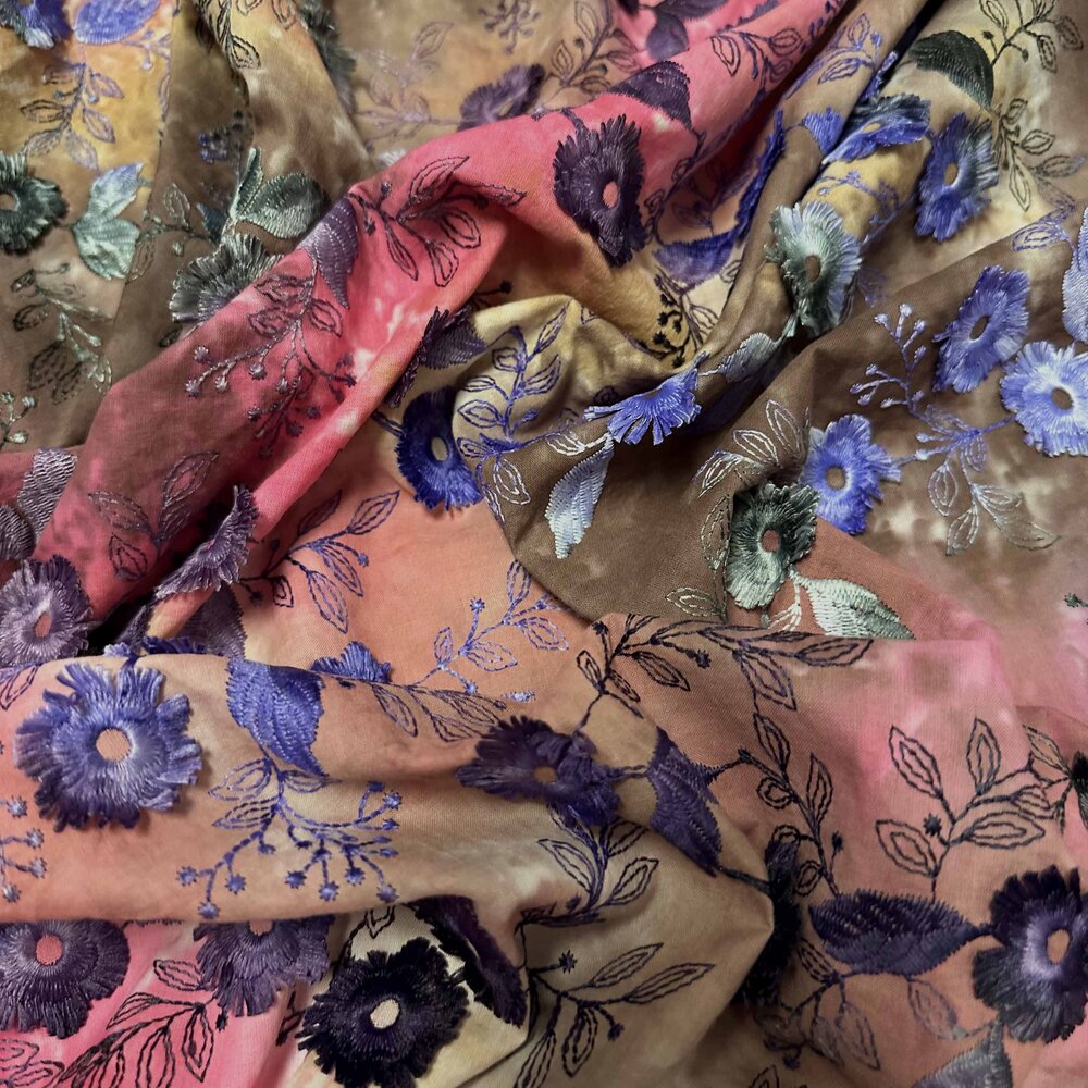 Katoen Batist Geborduurd 4882 Katoen Batist Geborduurd 4882