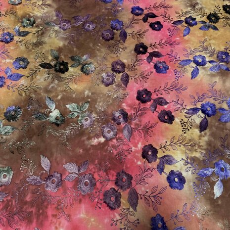 Batiste de coton brodée 4882