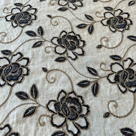 Linen Embroidered 5021