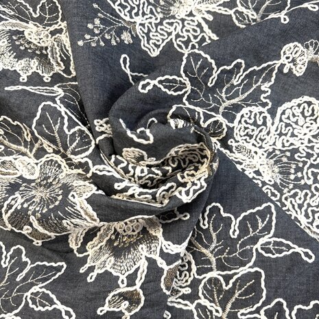 Bestickte Jeans 5281