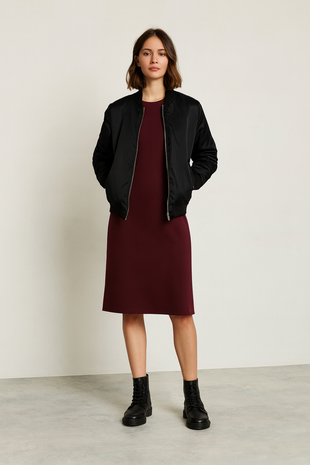 Punta di Roma 5313 - deep dark red