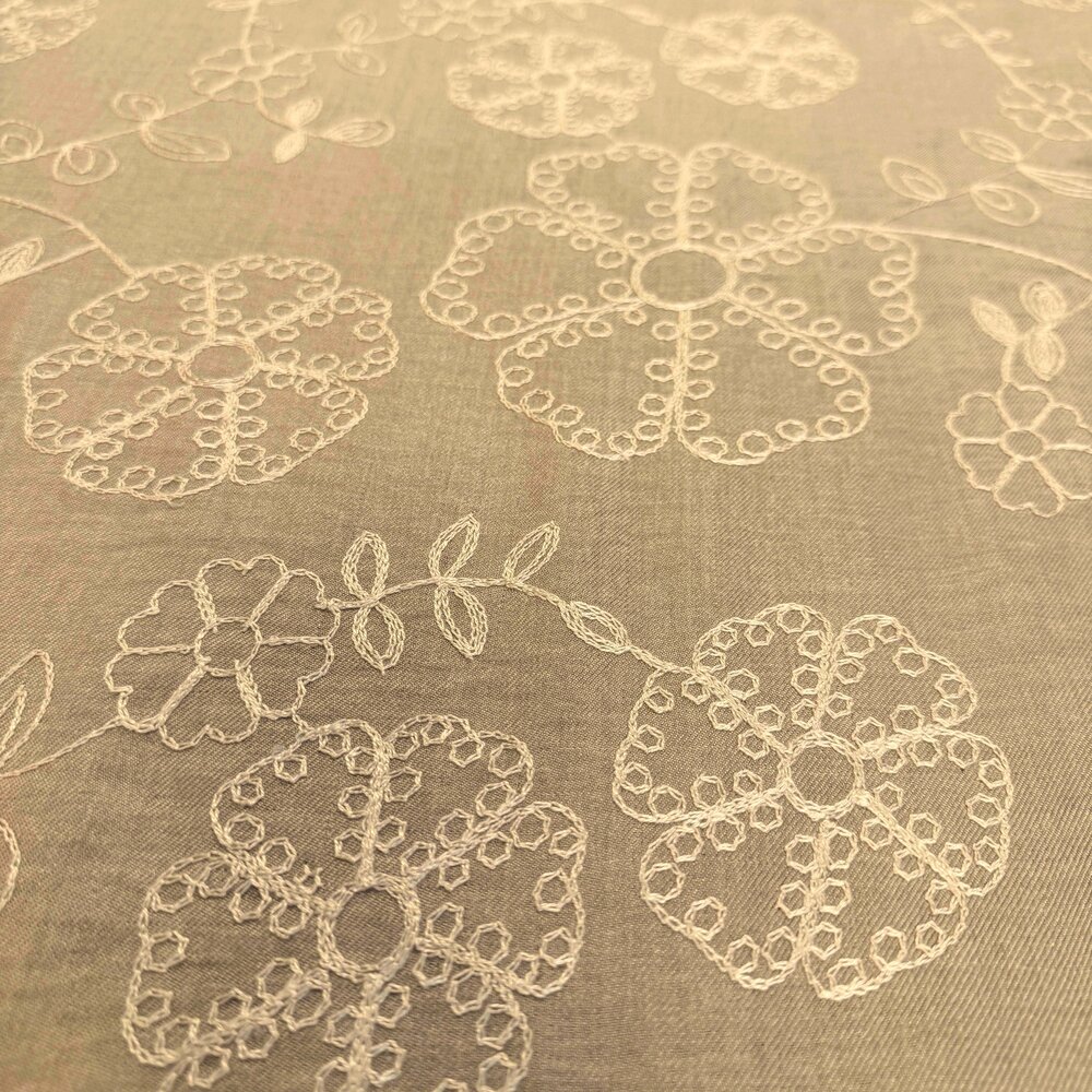 Broderie aspect lin 5443