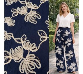 Katoen Batist Geborduurd donkerblauw 5468