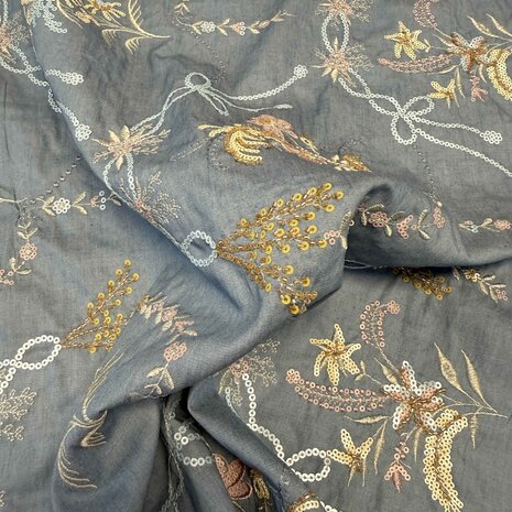 Cotton Batiste Embroidered 5471 Cotton Batiste Embroidered 5471