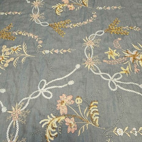 Cotton Batiste Embroidered 5471 Cotton Batiste Embroidered 5471