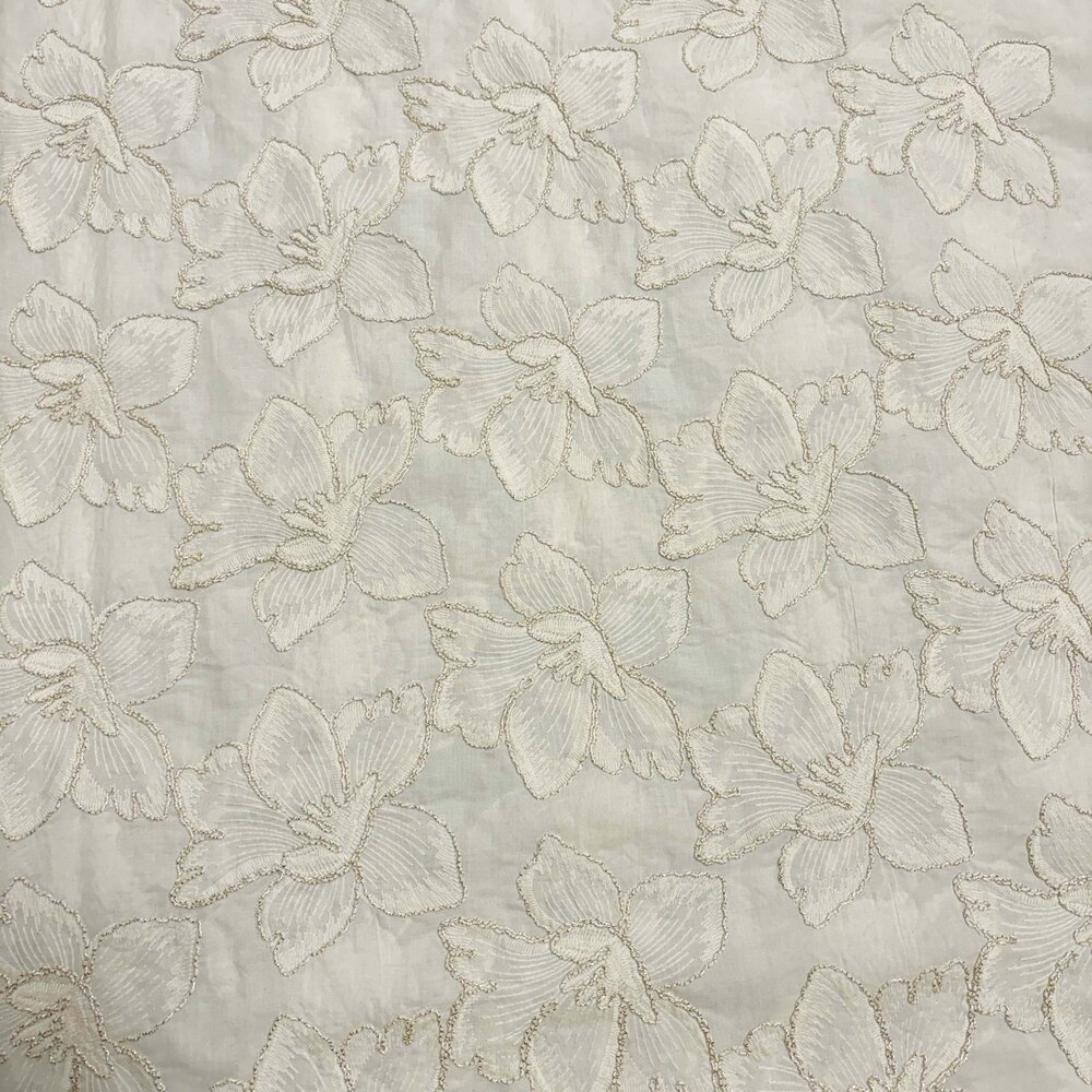 Batiste de coton brodée 5486