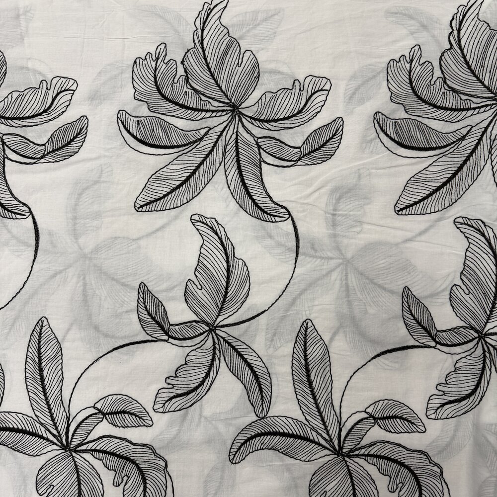 Cotton Batiste Embroidered 5499 Cotton Batiste Embroidered 5499