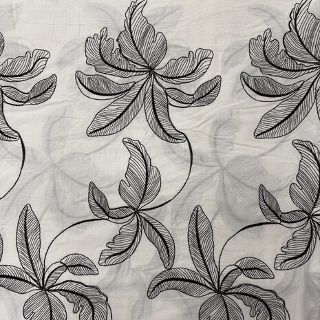 Cotton Batiste Embroidered 5499 Cotton Batiste Embroidered 5499