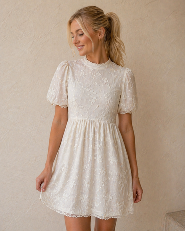 Embroidered Cotton Batiste 5503 - cream Embroidered Cotton Batiste 5503 - cream