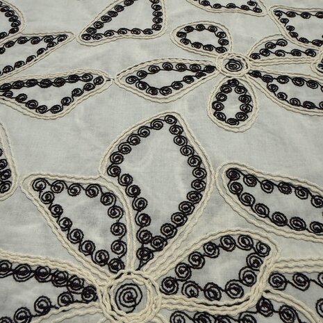 Cotton Batiste Embroidered 5506
