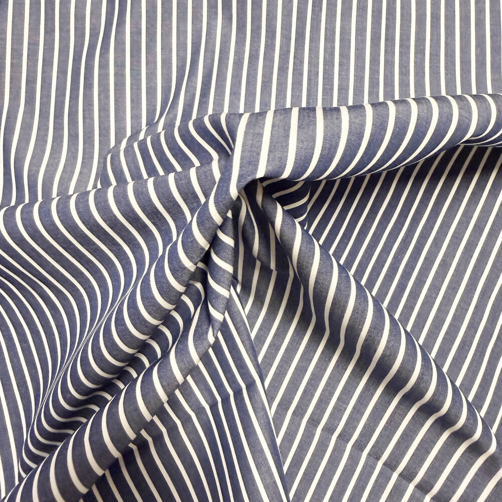 Popeline de coton 5558 - rayures bleues et blanches Popeline de coton 5558 - rayures bleues et blanches