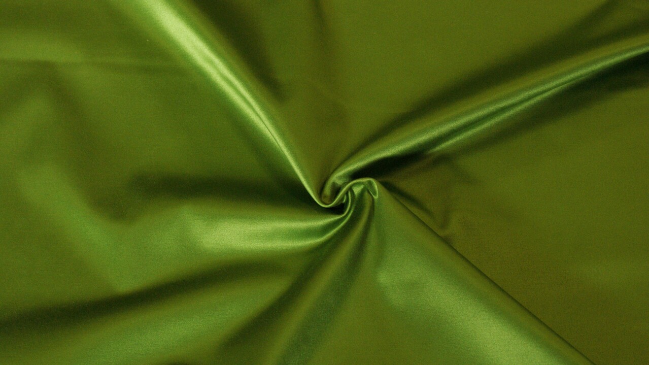 VJ COUPON– Glänzender Baumwollstoff Uni S16 – limettengrün, 130 x 140 cm VJ COUPON– Glänzender Baumwollstoff Uni S16 – limettengrün, 130 x 140 cm