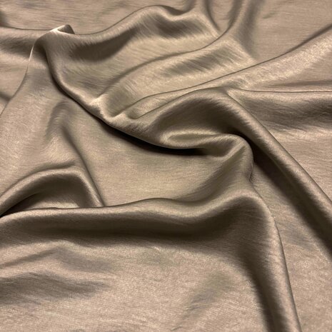 Seidiger Stretch-Satin SI18 – warmes Beige Seidiger Stretch-Satin SI18 – warmes Beige