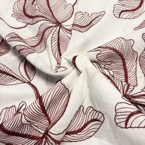 Cotton Batiste Embroidered 5573 Cotton Batiste Embroidered 5573