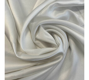 COUPON VJ - Satin de soie extensible SD14 - blanc chaud 175 x 137 cm COUPON VJ - Satin de soie extensible SD14 - blanc chaud 175 x 137 cm