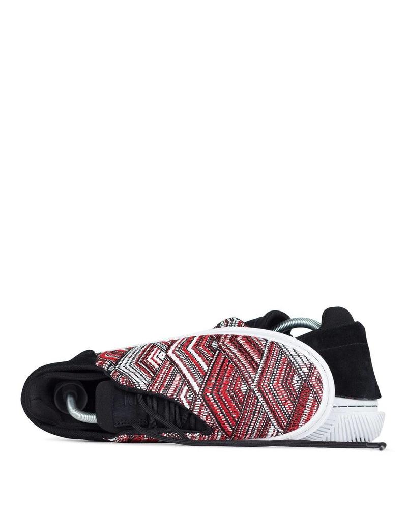 CLEAR WEATHER CONVX IN GEO RED WOVEN