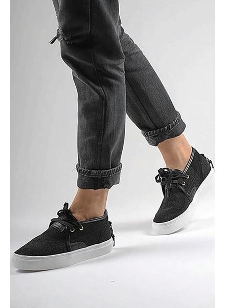 CLEAR WEATHER'S LAKOTA IN BLACK STINGRAY