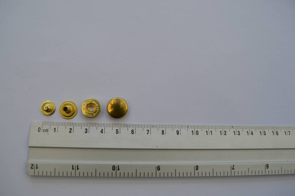 DRUKKNOPEN 14mm goud (per 10)