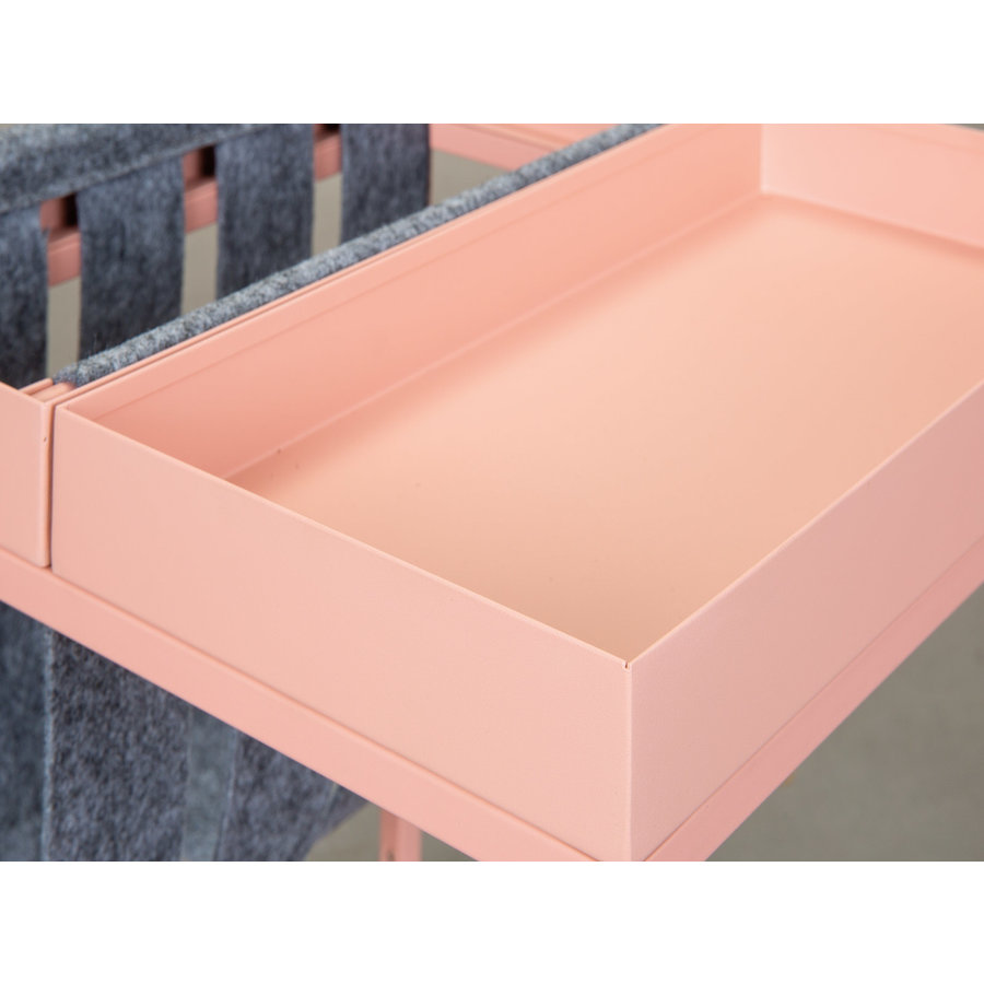 Club Magazine Bijzettafel Roze Club Magazine Bijzettafel Roze