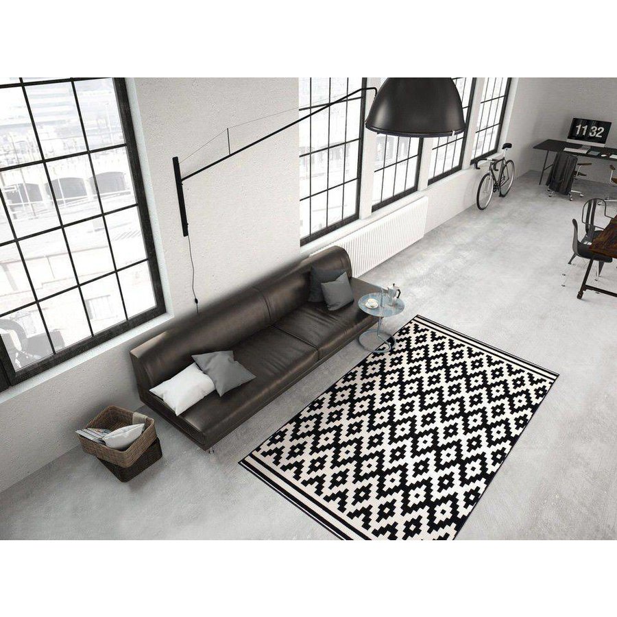 Now Vloerkleed 80 x 150 cm Zwart/Creme Now Vloerkleed 80 x 150 cm Zwart/Creme