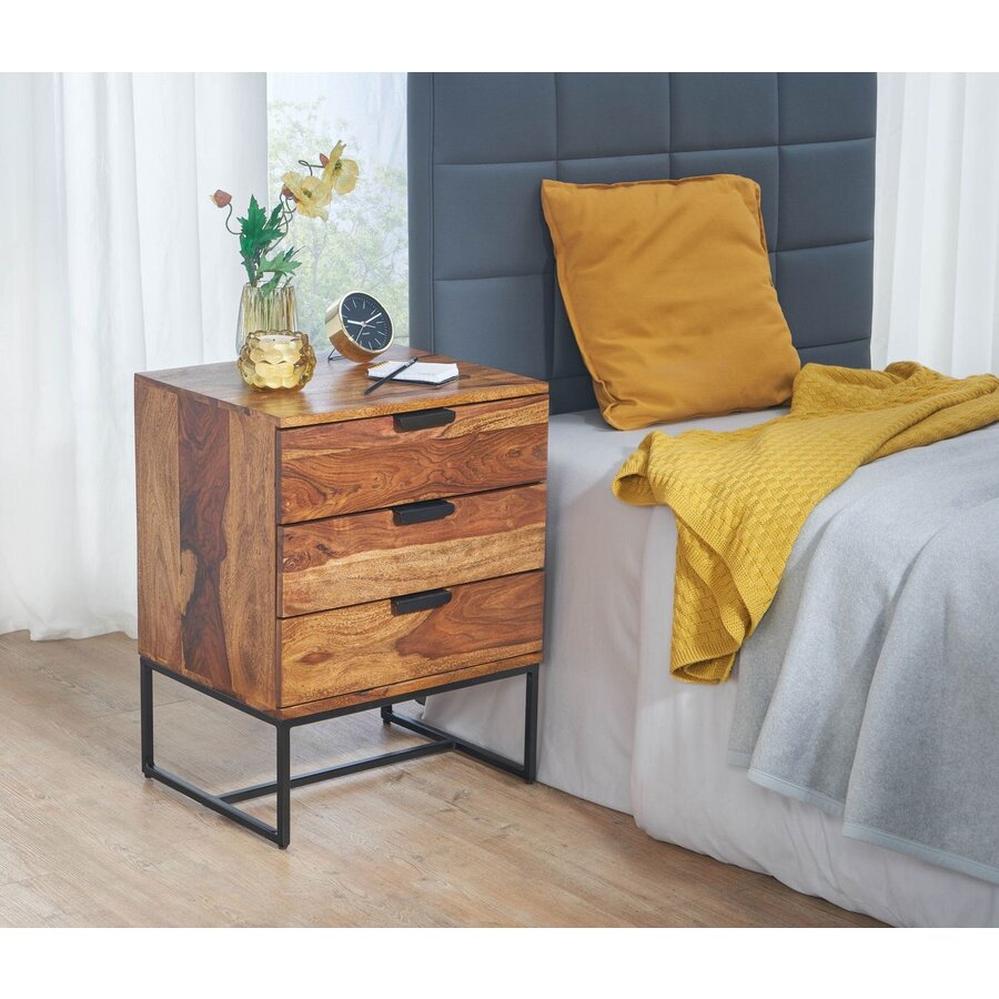 Mumbai Massief Hoog Nachtkastje met 3 Lades Mumbai Massief Hoog Nachtkastje met 3 Lades