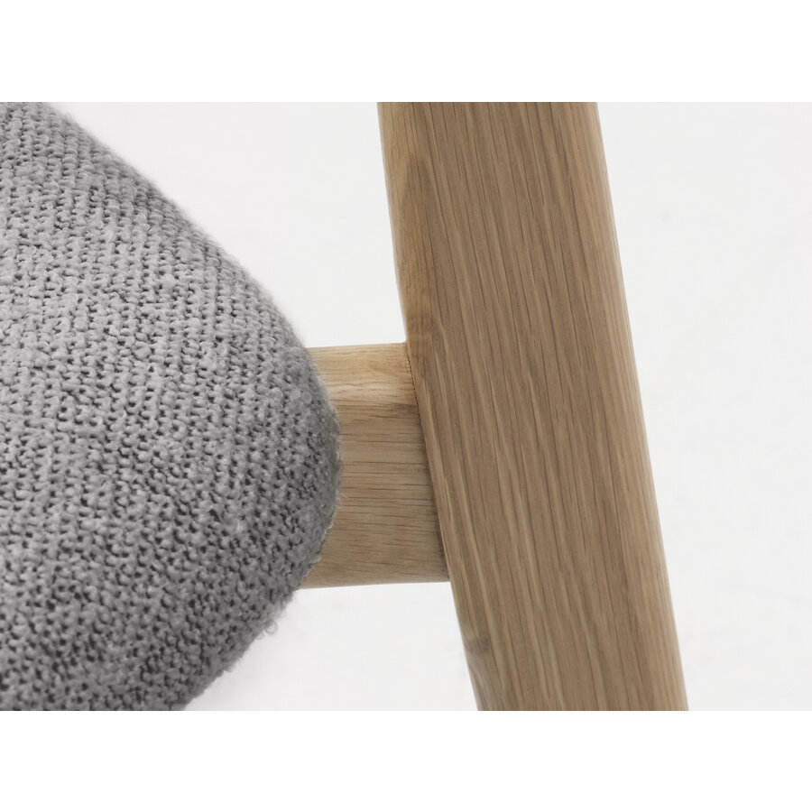 Elim Eetkamerstoel Eiken / Mid-Grijs Bouclé Elim Eetkamerstoel Eiken / Mid-Grijs Bouclé