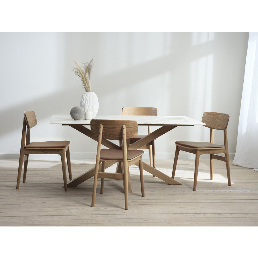 Livo Eetkamerstoel Eiken / Bruin Kunstleder Livo Eetkamerstoel Eiken / Bruin Kunstleder