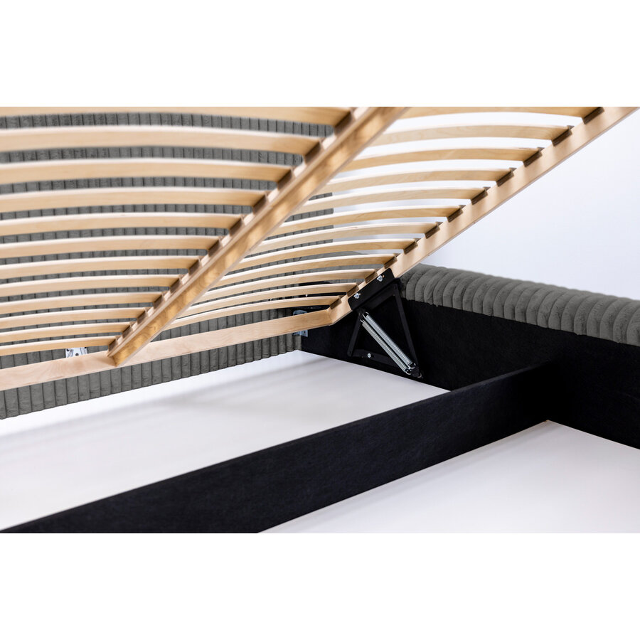 Hana 160 x 200 cm Gestoffeerd Bed Grijs Hana 160 x 200 cm Gestoffeerd Bed Grijs