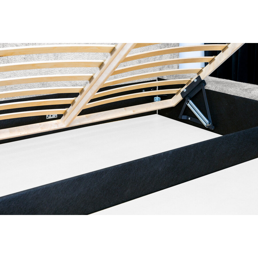 Fatima 160 x 200 cm Gestoffeerd Bed Ivory Fatima 160 x 200 cm Gestoffeerd Bed Ivory