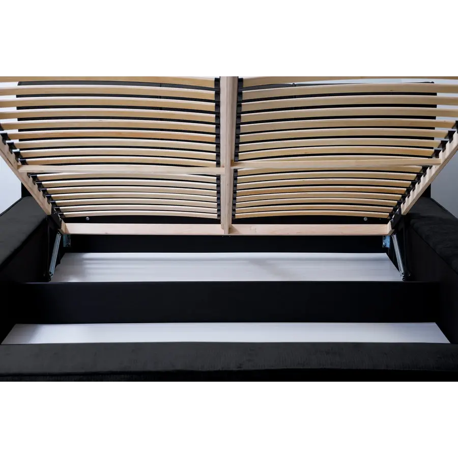 Tulla 140 x 200 cm Gestoffeerd Bed Zwart