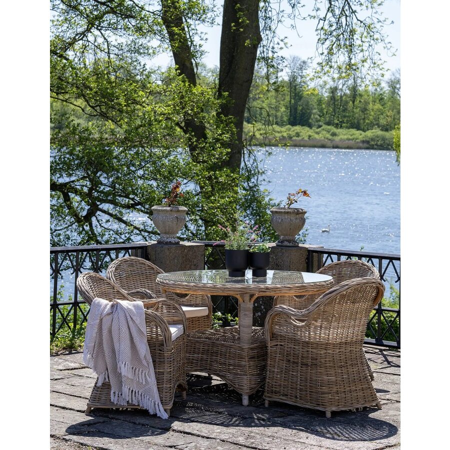 Larisa Rattan Eetkmaerstoel met Kussen Larisa Rattan Eetkmaerstoel met Kussen