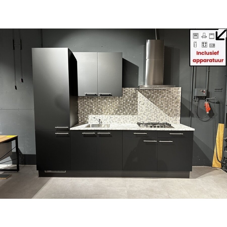 Rechte Keuken Zwart - 270 cm. - Incl. apparatuur Rechte Keuken Zwart - 270 cm. - Incl. apparatuur